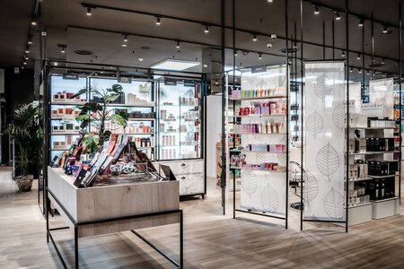 Coin Reopening its historic Store