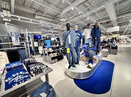 Woolworths Unveils Next-Gen Store