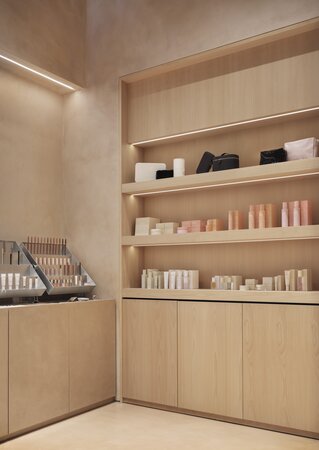 CAIA Cosmetics Opens First Store at Steen & Strøm