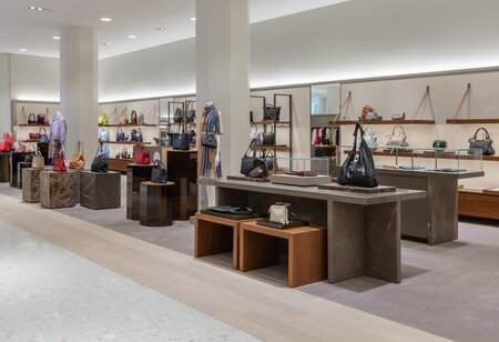 HOLT RENFREW:Ogilvy opens all 6 Retail Levels in Montreal
