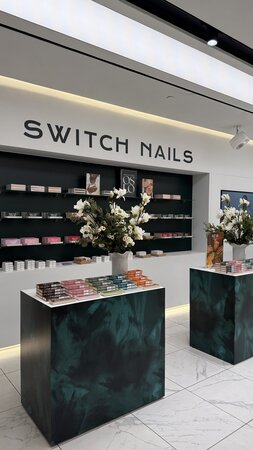 Steen & Strøm Switch Nails Debut