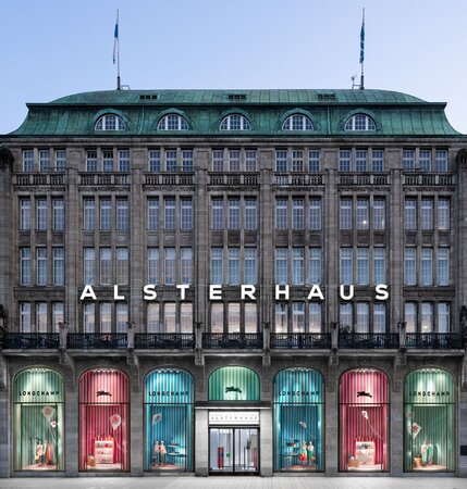 Alsterhaus Longchamp Pop-up and Windows