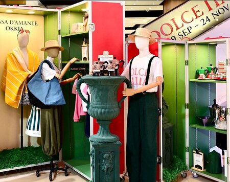 Central Makes Provenance Experiential