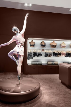 Nordstrom NikeSKIMS Pop Up